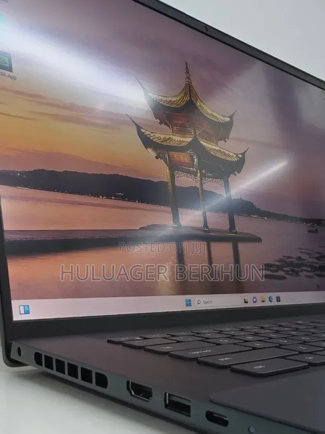 New Laptop Dell Inspiron 15 16GB Intel Core i7 SSD 512GB