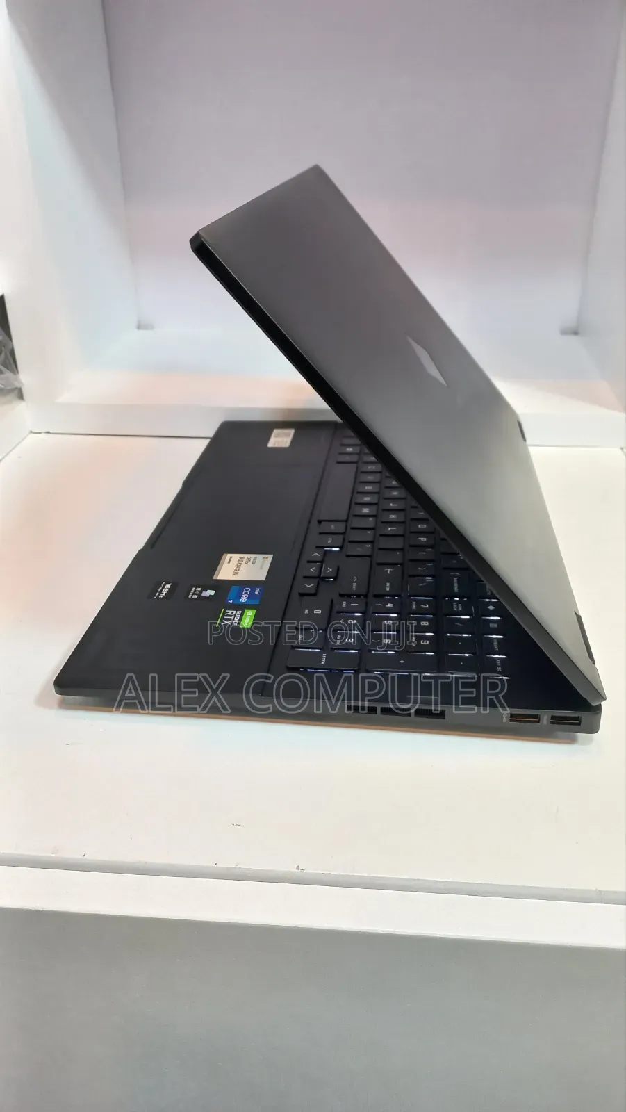 New Laptop HP Omen 16 16GB Intel Core i7 SSD 512GB