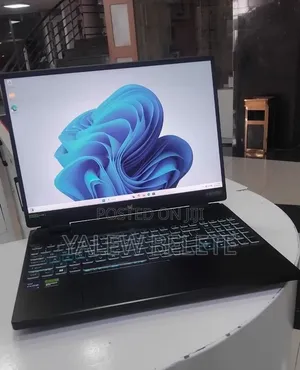 New Laptop Acer Predator Helios 16 16GB Intel Core i9 SSD 1T