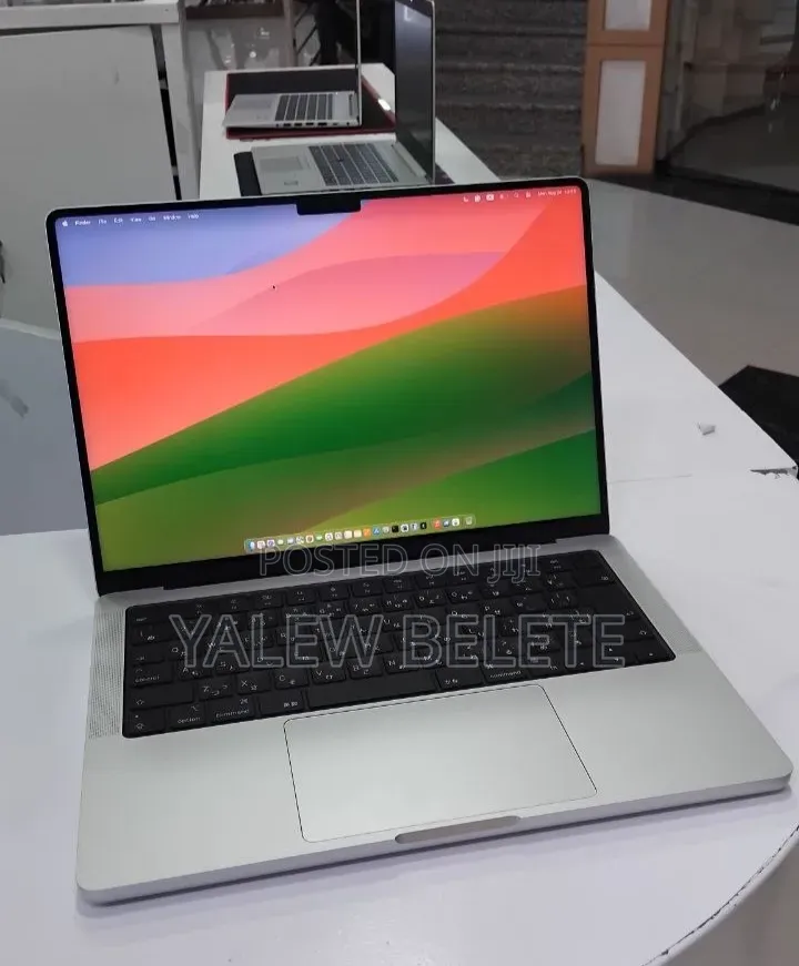 New Laptop Apple MacBook Pro 16GB Apple M4 Pro SSD 512GB