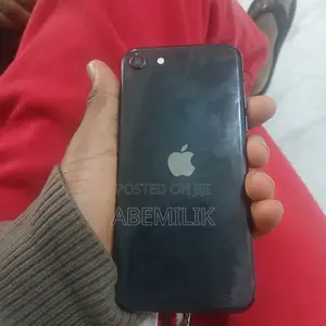 Apple iPhone SE 64 GB Black