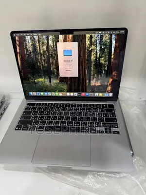 New Laptop Apple MacBook Air 2025 M4 24GB Apple M4 SSD 512GB