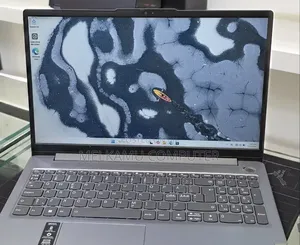 New Laptop Lenovo Ideapad 3 8GB Intel Core i5 SSD 512GB