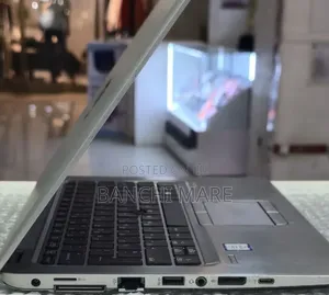 New Laptop HP EliteBook 820 G3 8GB Intel Core i5 HDD 1T