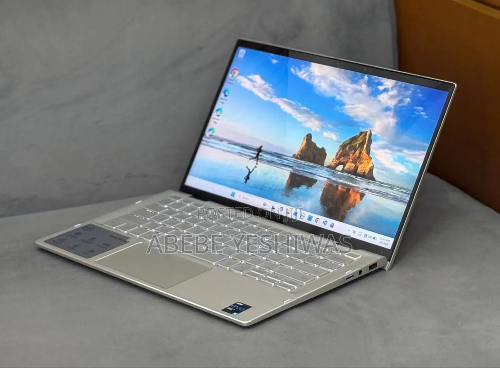 New Laptop Dell Inspiron 7306 8GB Intel Core i5 SSD 512GB