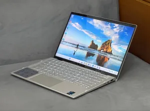 New Laptop Dell Inspiron 7306 8GB Intel Core i5 SSD 512GB