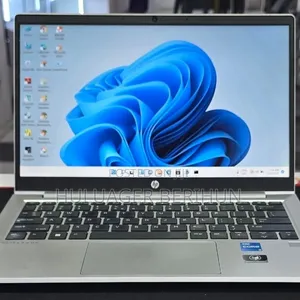 New Laptop HP EliteBook 830 G9 16GB Intel Core i5 SSD 512GB
