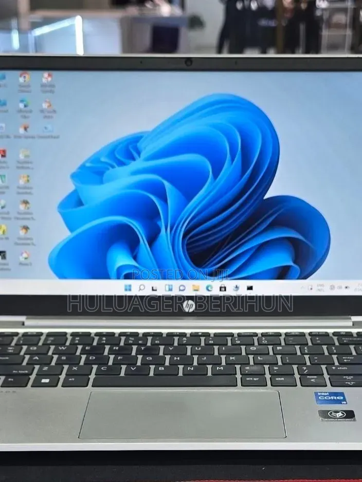 New Laptop HP EliteBook 830 G9 16GB Intel Core i5 SSD 512GB