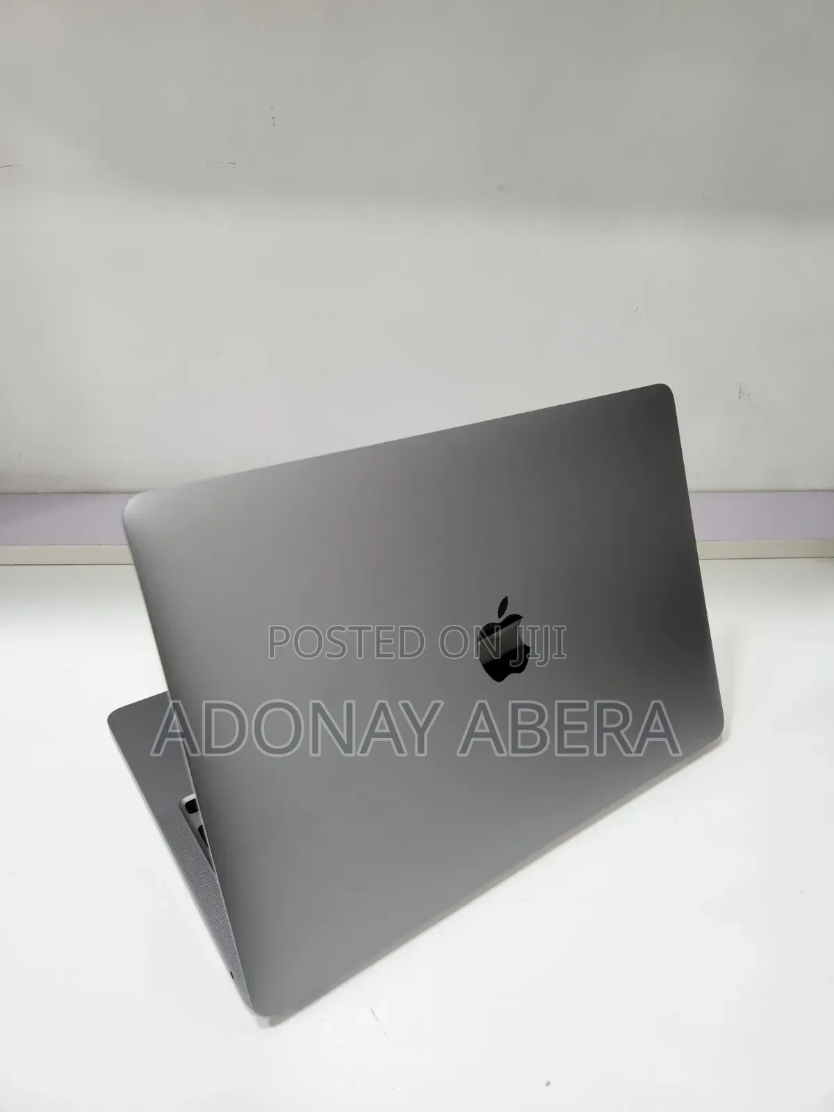 New Laptop Apple MacBook 16GB SSD 512GB