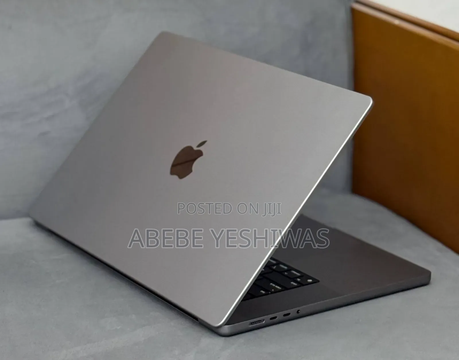 New Laptop Apple MacBook Pro 2021 M1 Max 32GB Apple M1 Pro SSD 1T