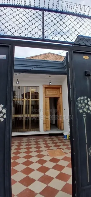 Furnished 3bdrm Villa in Akaky Kaliti for sale