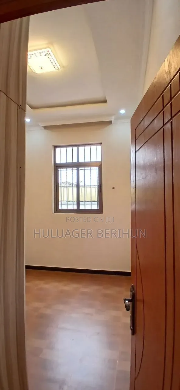 Furnished 3bdrm Villa in Akaky Kaliti for sale