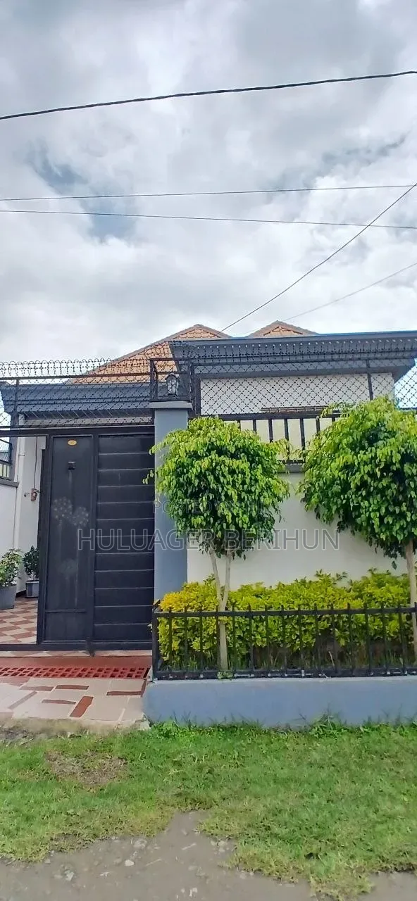 Furnished 3bdrm Villa in Akaky Kaliti for sale