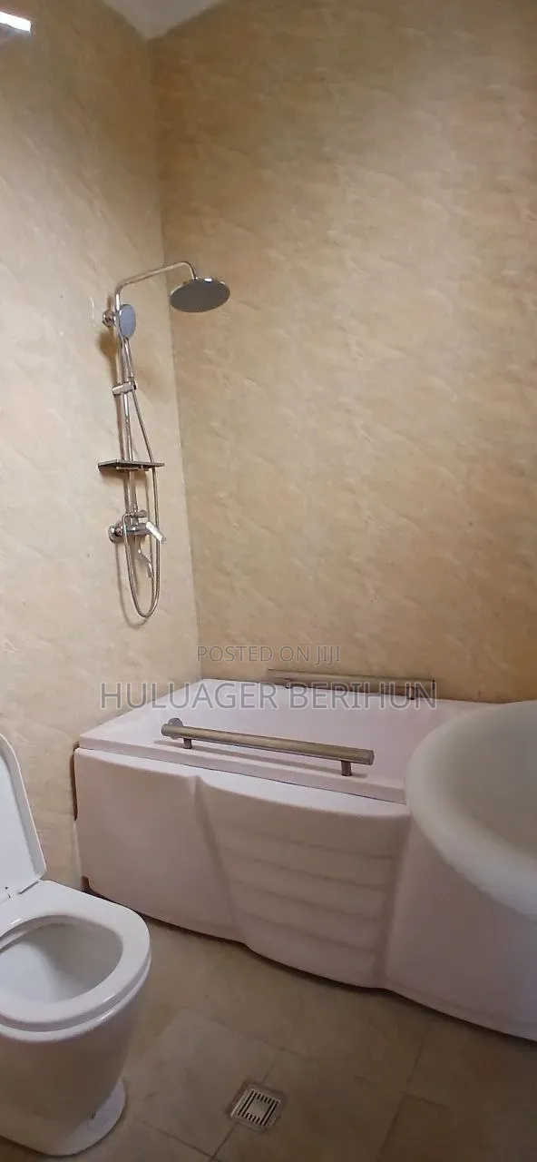 Furnished 3bdrm Villa in Akaky Kaliti for sale