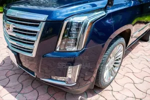 Cadillac Escalade 2018 Gray