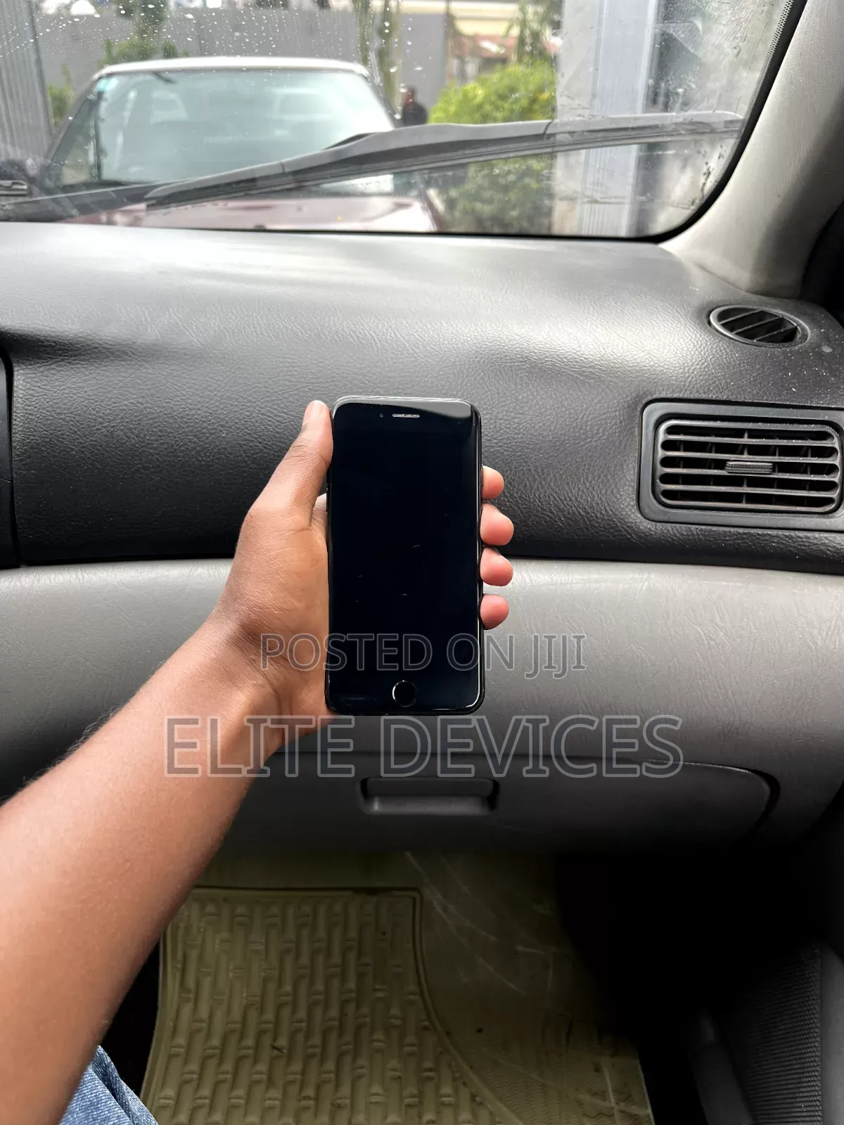 Apple iPhone SE (2020) 64 GB