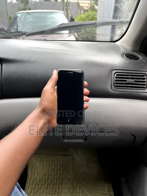 Apple iPhone SE (2020) 64 GB