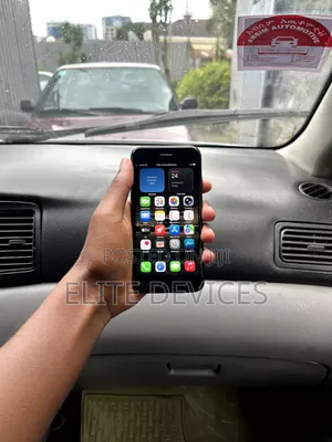 Apple iPhone SE (2020) 64 GB