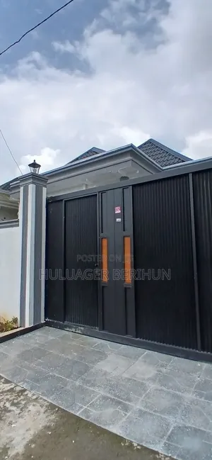 Furnished 3bdrm Villa in Akaky Kaliti for sale