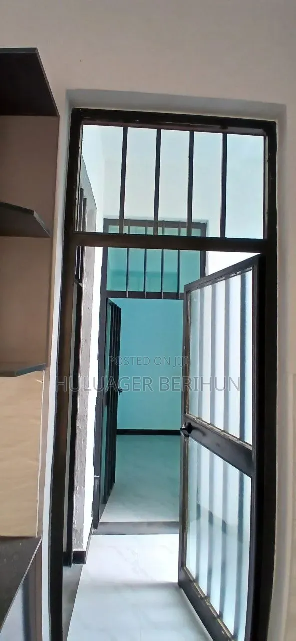 Furnished 3bdrm Villa in Akaky Kaliti for sale