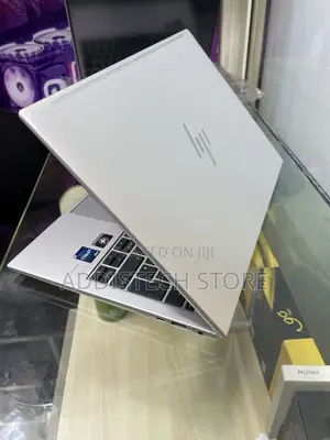 New Laptop HP EliteBook 830 G9 16GB Intel Core i5 SSD 512GB