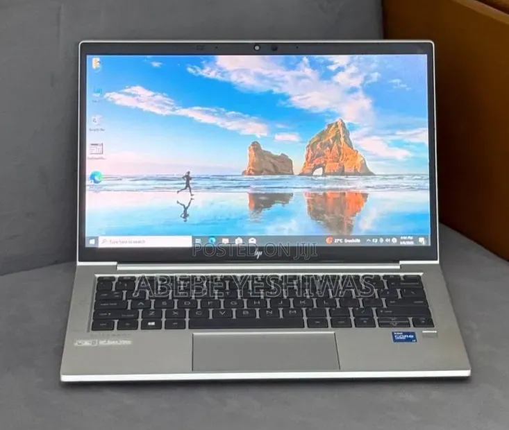 New Laptop HP EliteBook 830 G8 16GB Intel Core i5 SSD 512GB
