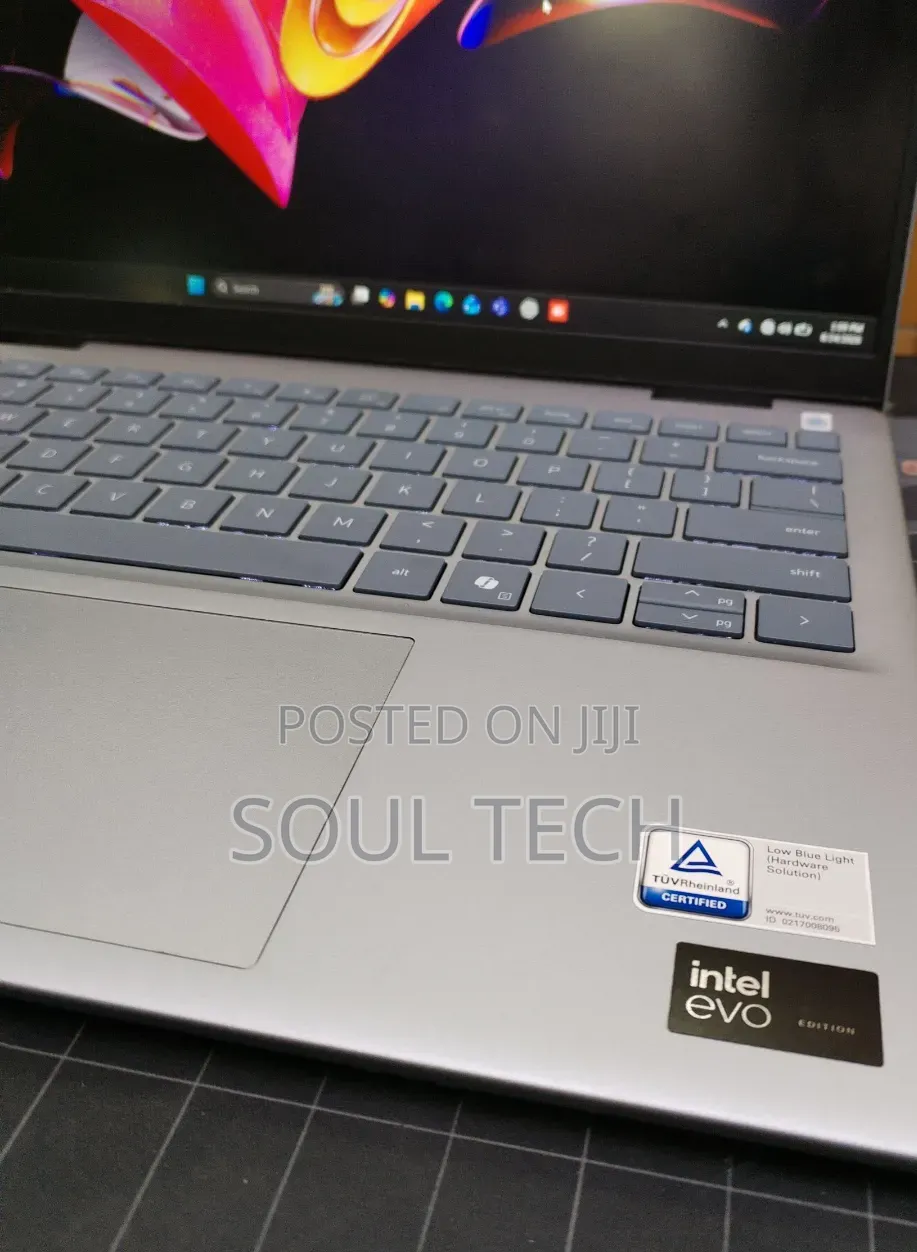 New Laptop Dell Inspiron 14 7440 16GB Intel Core Ultra 7 SSD 1T