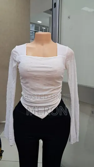 Squre Neck Top