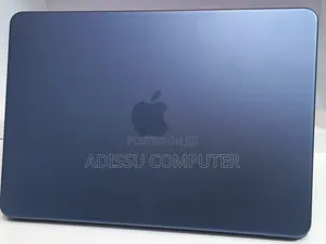New Laptop Apple MacBook Air 2026 M5 8GB Intel Core i5 SSD 256GB