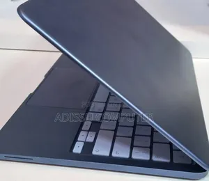 New Laptop Apple MacBook Air 2026 M5 8GB Intel Core i5 SSD 256GB