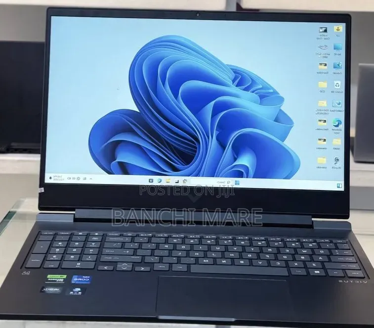 New Laptop HP Victus 16 16GB Intel Core i7 SSD 48GB