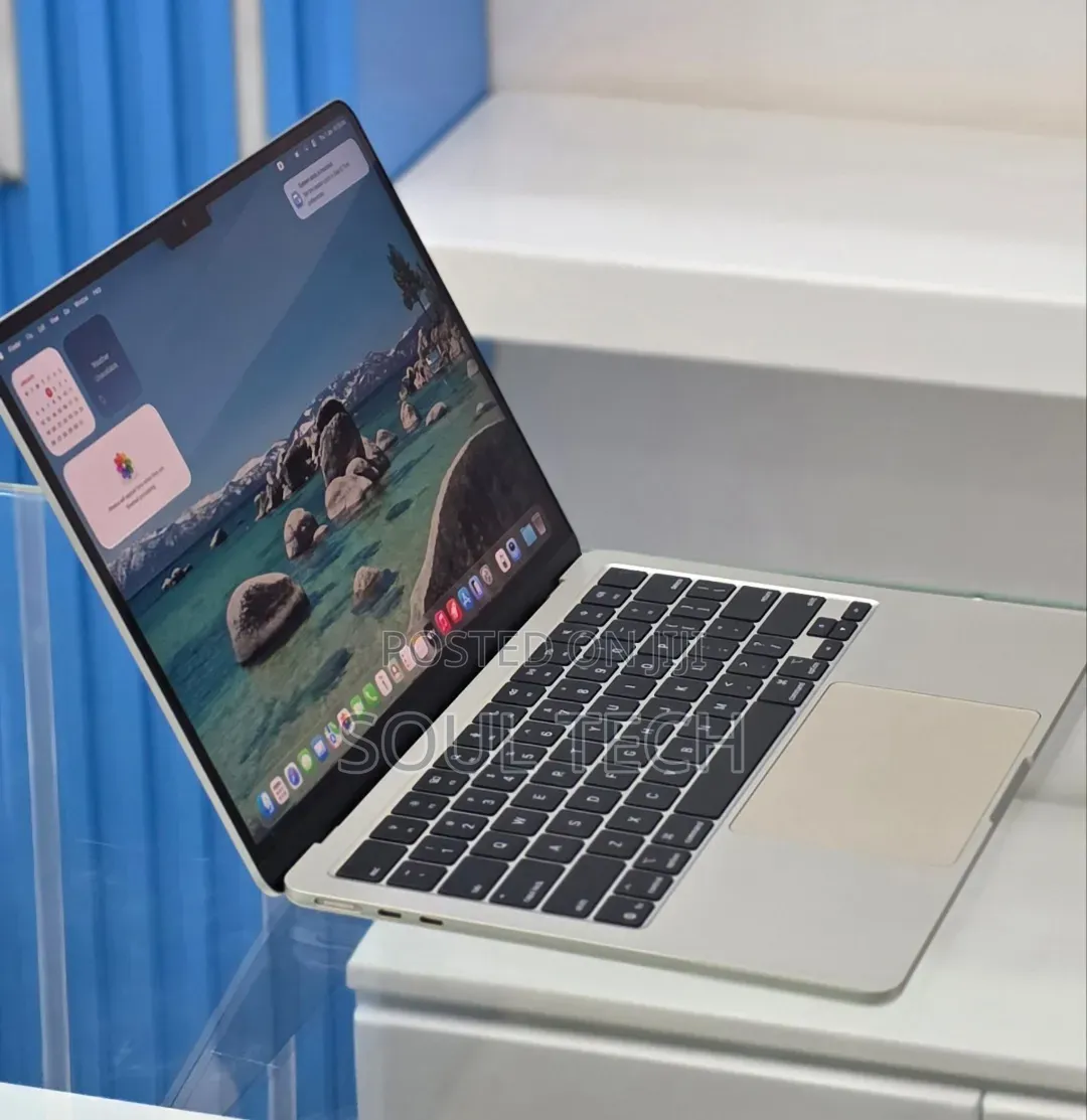 New Laptop Apple MacBook Air 2025 M4 16GB Apple M4 SSD 256GB