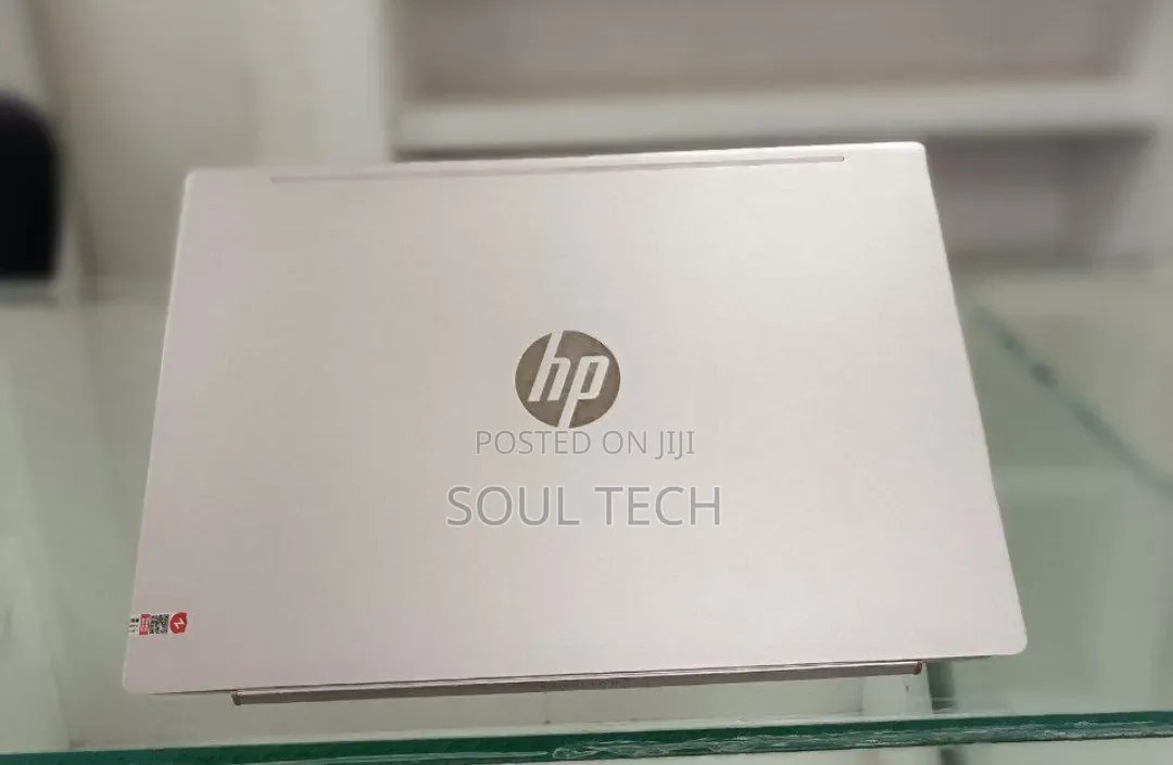 New Laptop HP Pavilion 14 8GB Intel Core i5 SSD 512GB