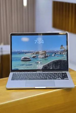 New Laptop Apple MacBook Pro 2020 32GB Intel Core i7 SSD 512GB