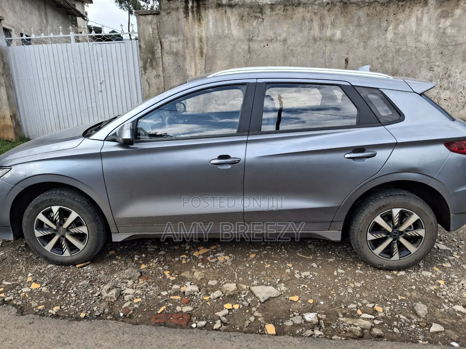 BYD E2 43 kWh 94 hp FWD 2024 Gray