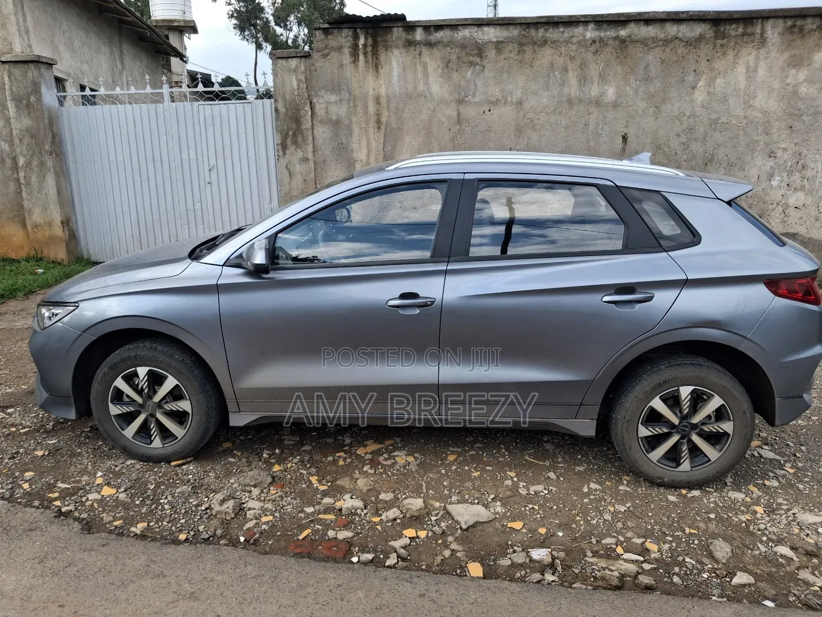 BYD E2 43 kWh 94 hp FWD 2024 Gray
