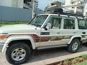 Toyota Land Cruiser 2020 White