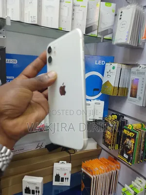 New Apple iPhone 11 128 GB