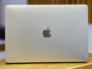 New Laptop Apple MacBook Pro 2020 32GB Intel Core i7 SSD 512GB