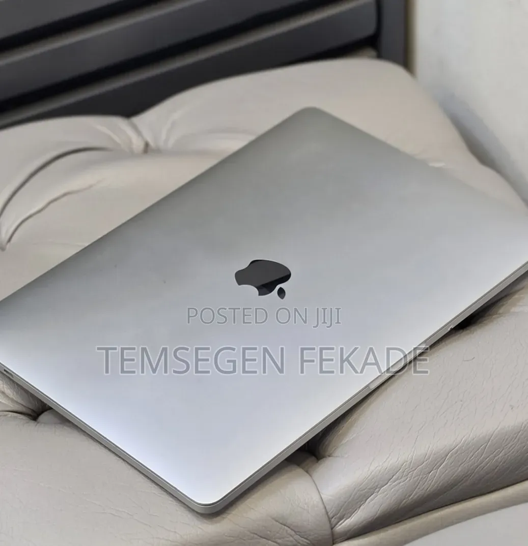 New Laptop Apple MacBook Pro 2020 32GB Intel Core i7 SSD 512GB