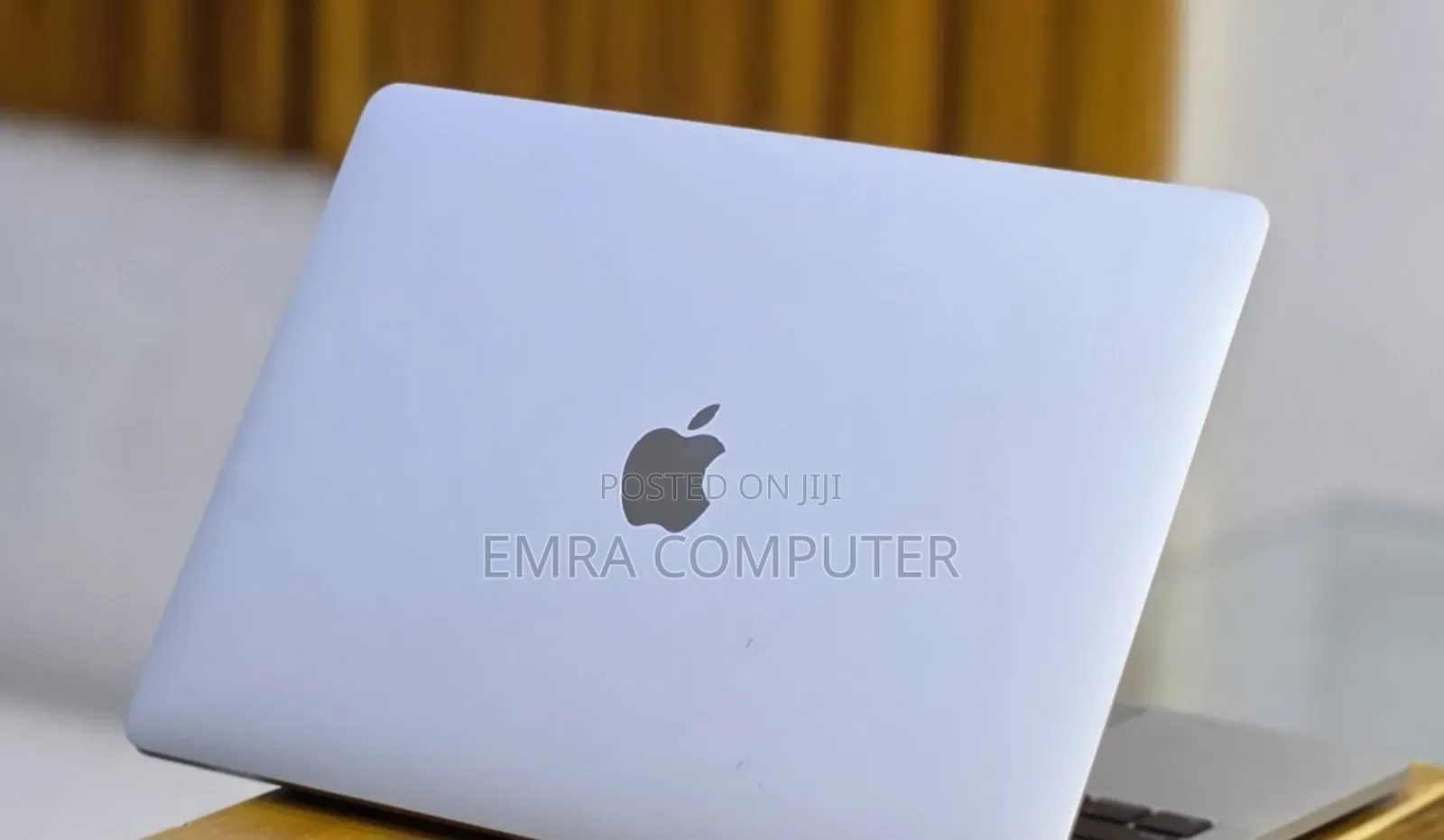 New Laptop Apple MacBook Pro 2020 32GB Intel Core i7 SSD 512GB