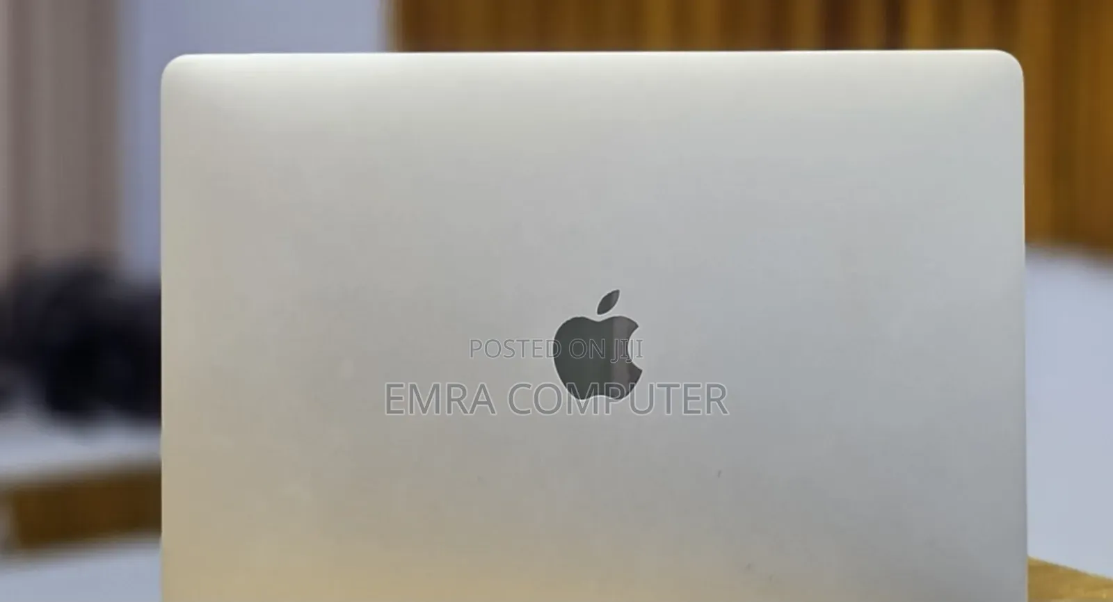 New Laptop Apple MacBook Pro 2020 32GB Intel Core i7 SSD 512GB