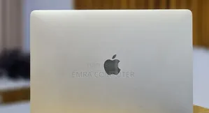 New Laptop Apple MacBook Pro 2020 32GB Intel Core i7 SSD 512GB