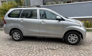 Toyota Avanza 2013 Silver