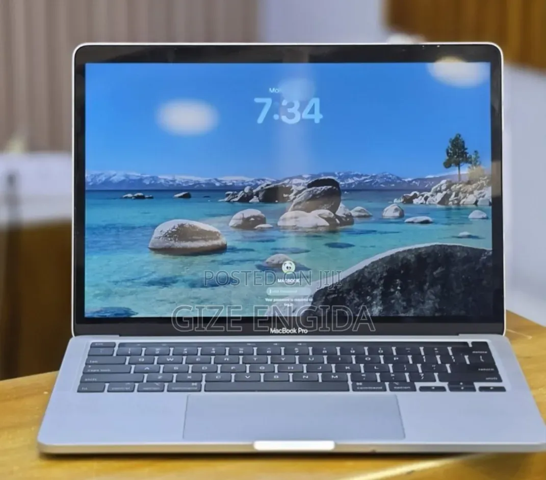 New Laptop Apple MacBook Pro 2021 M1 32GB Intel Core i7 SSD 512GB