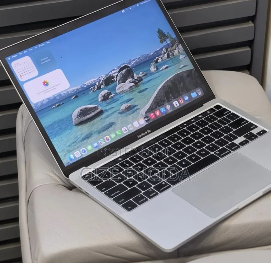 New Laptop Apple MacBook Pro 2021 M1 32GB Intel Core i7 SSD 512GB