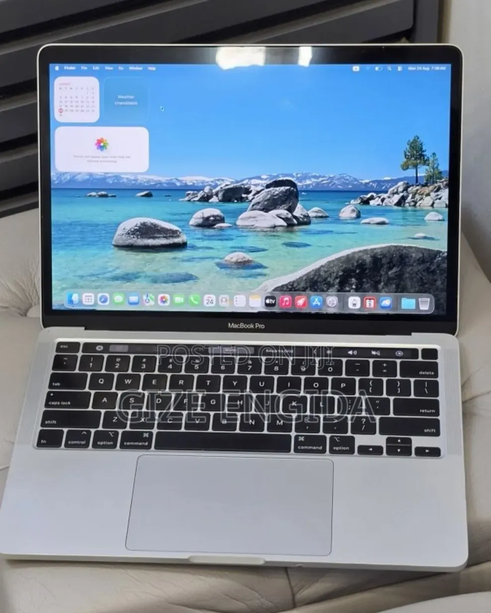 New Laptop Apple MacBook Pro 2021 M1 32GB Intel Core i7 SSD 512GB