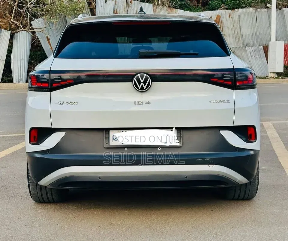 Volkswagen ID.6 2022 White