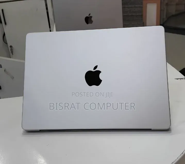 New Laptop Apple MacBook Air 2025 M4 16GB Apple M4 Pro SSD 512GB
