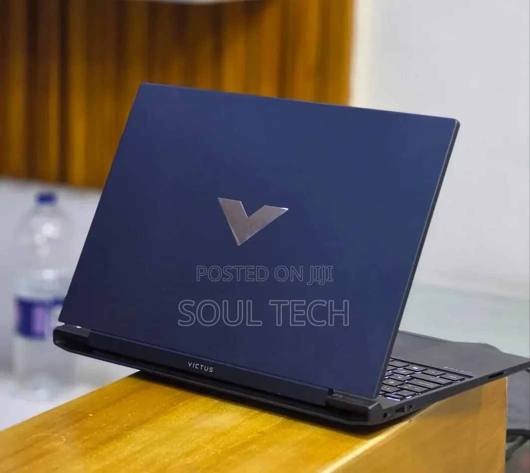 New Laptop HP Victus 15 8GB Intel Core i5 SSD 512GB